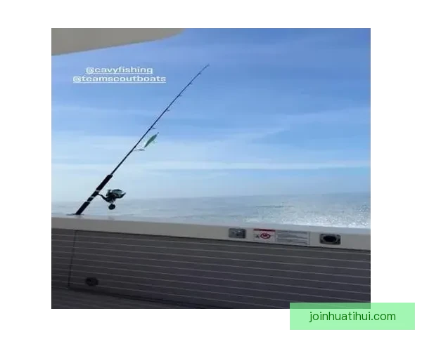 本-西蒙斯转战钓鱼展现新天赋社媒晒金枪鱼收获