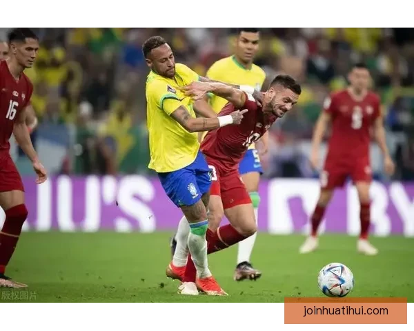 朱利亚诺赫拉德-马丁先触球却动作过重引发争议